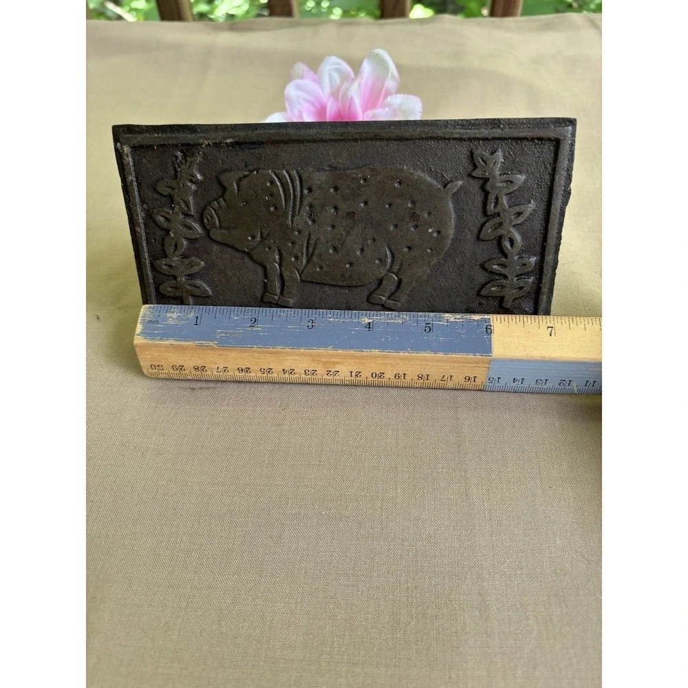 Cast Iron Bacon Press with Wood Handle & Pig Hog Design 7
